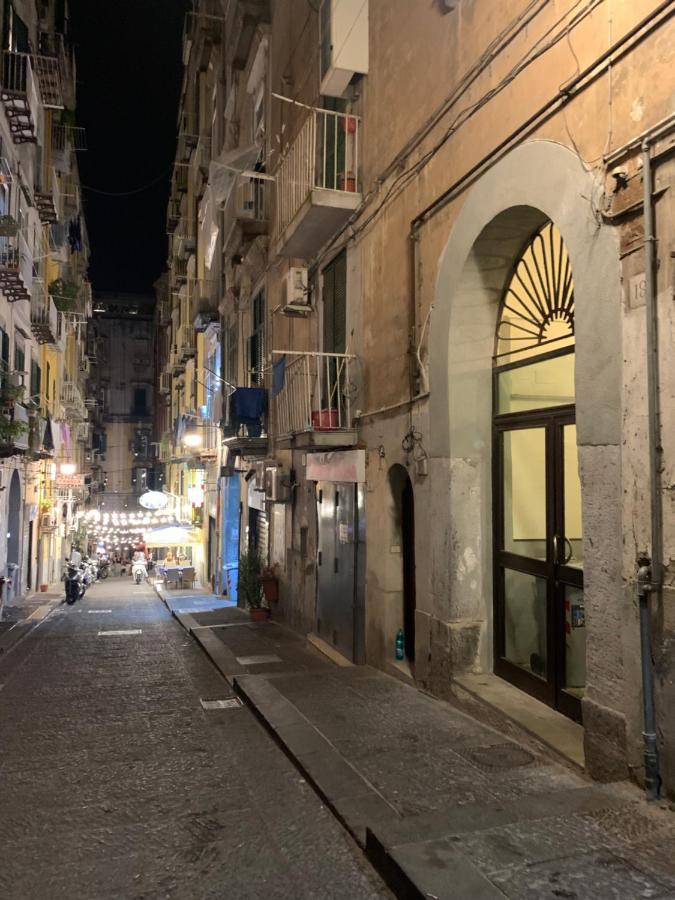 La Casetta Ai Gradoni Di Chiaia Napels Buitenkant foto