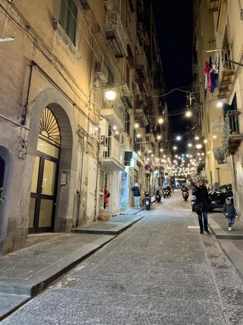 La Casetta Ai Gradoni Di Chiaia Napels Buitenkant foto